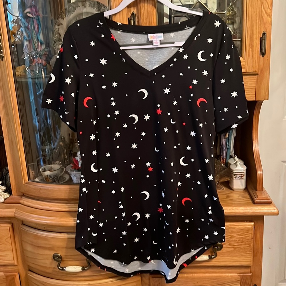 Stars and Moons Tunic Top LulaRoe Iris S